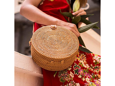 Bolso de Paja para Niñas Hecho a Mano Tejido a Mano Indonesia Aislado Playa Infantil